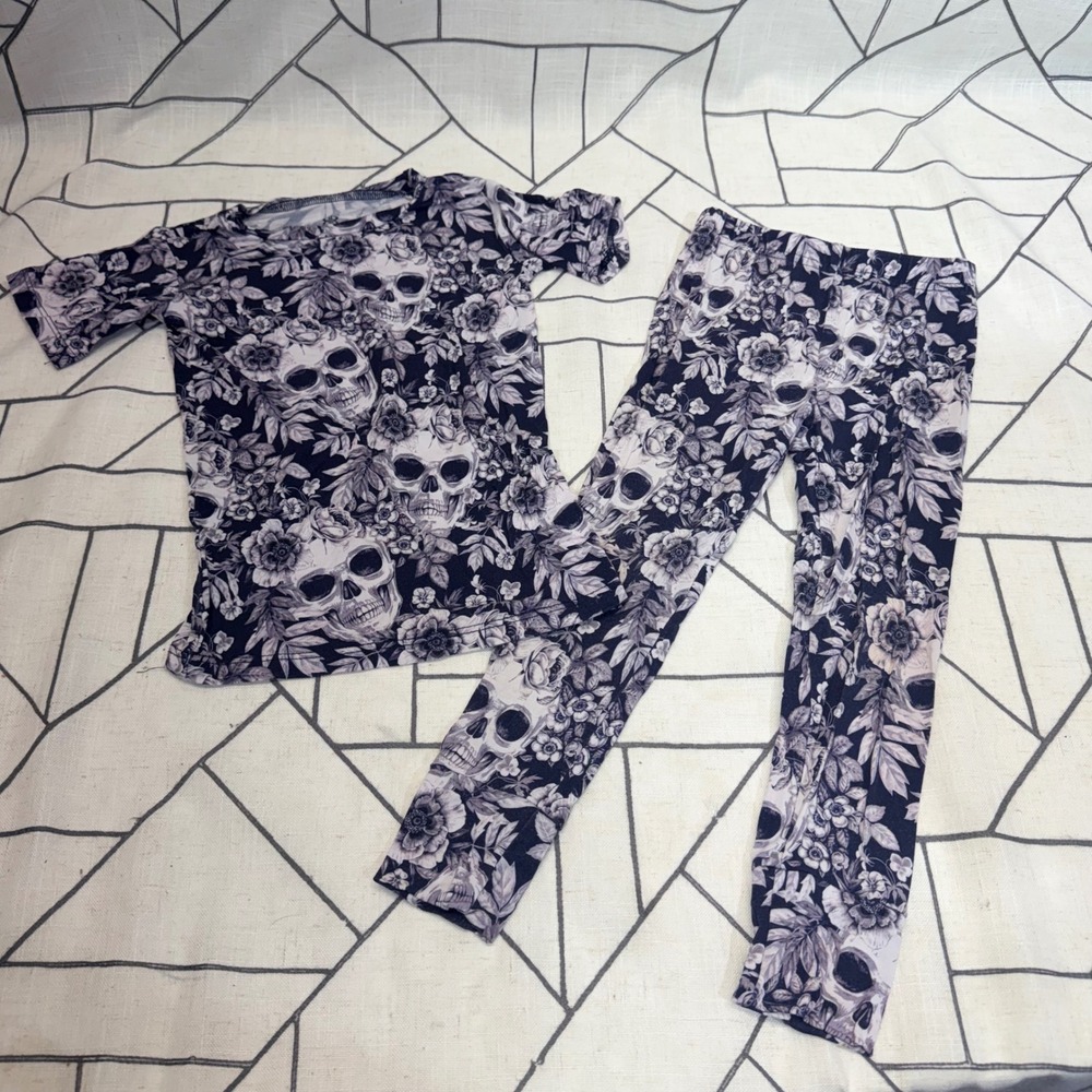 Bums & Roses‎ Pajama Set 4T Black White Floral Skull Bamboo Viscose PJ Set
